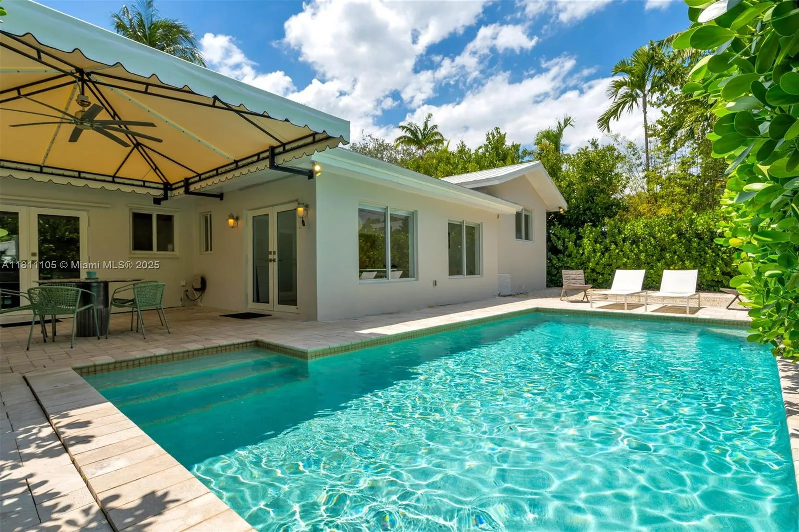 Key Biscayne, Florida 33149, United States, 4 Bedrooms Bedrooms, ,2 BathroomsBathrooms,Residential,Active,138696