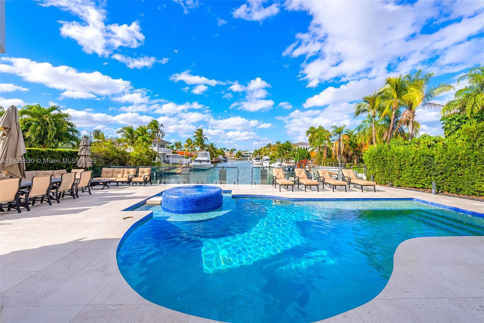 EASTERN SHORES - Residential