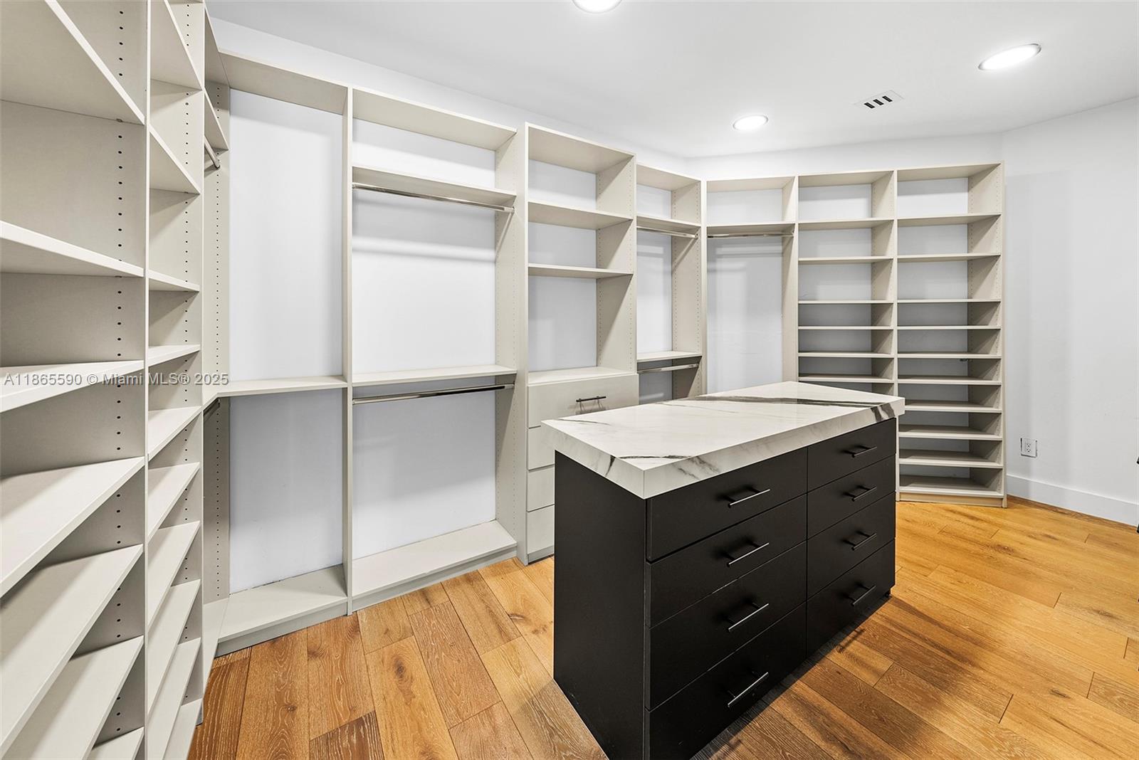 EASTERN SHORES - Residential