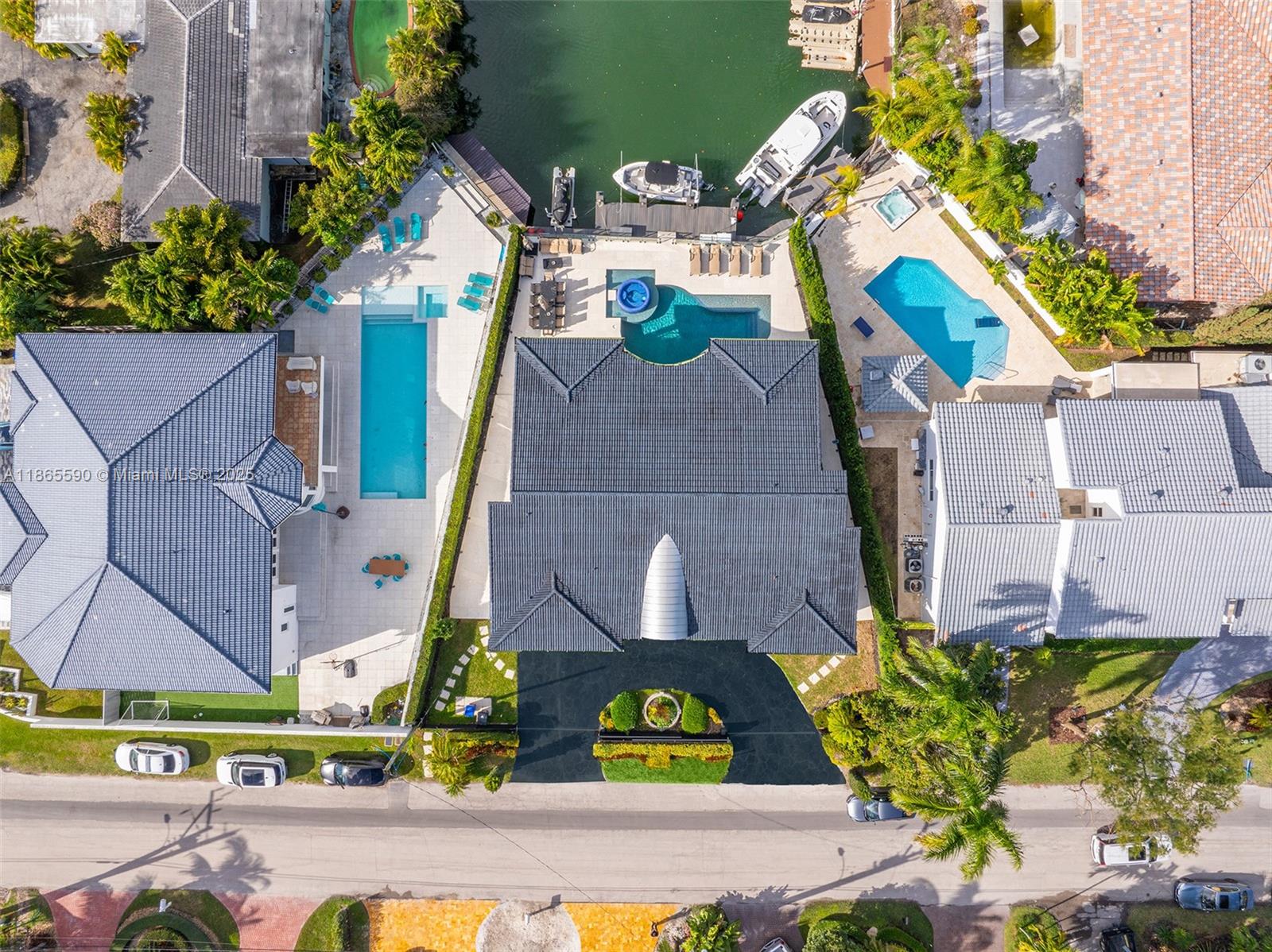 EASTERN SHORES - Residential