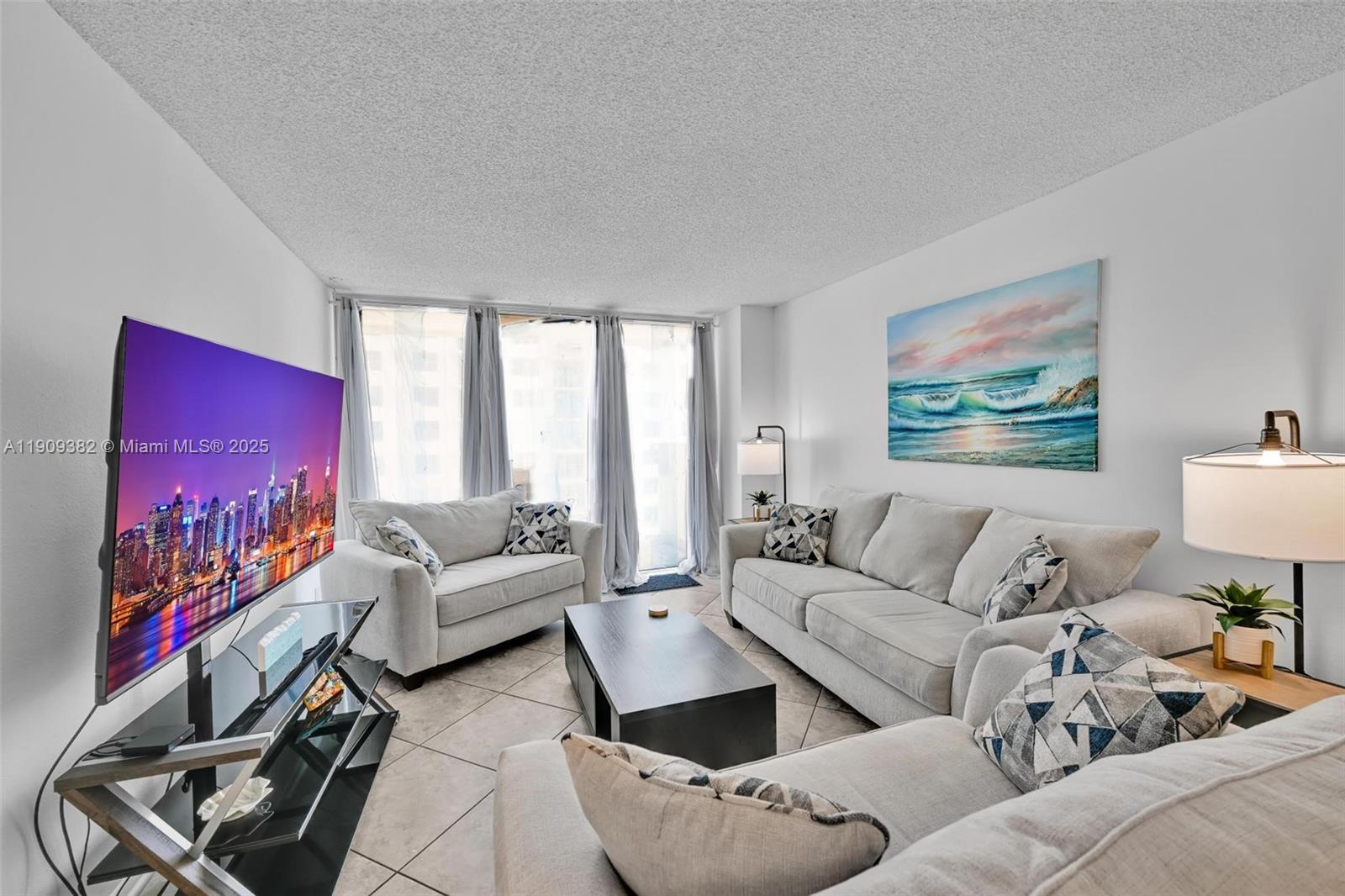 POMPANO BEACH CLUB CONDO - Residential Lease