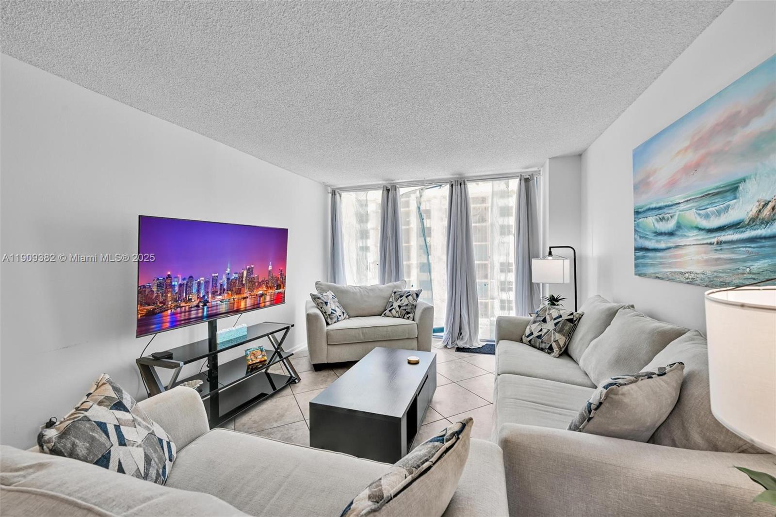 POMPANO BEACH CLUB CONDO - Residential Lease