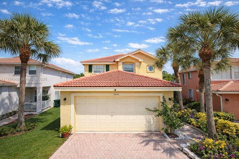 Photo of 5005 Northern Lights Dr #5005, Green Acres, FL 33463 (MLS # A11994960)