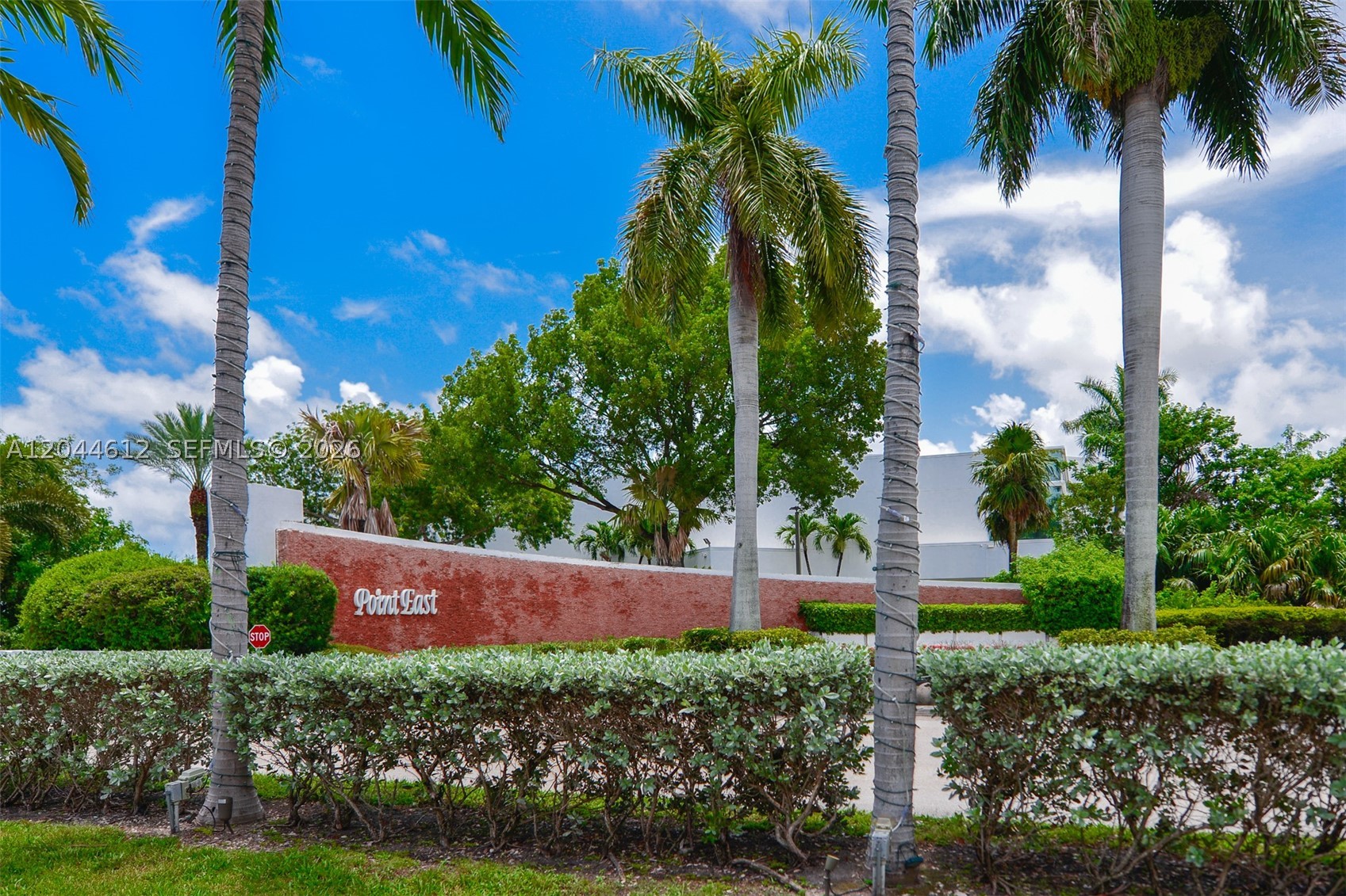 Photo 1 of 39 — 2851 Leonard Dr J505, Aventura, FL 33160