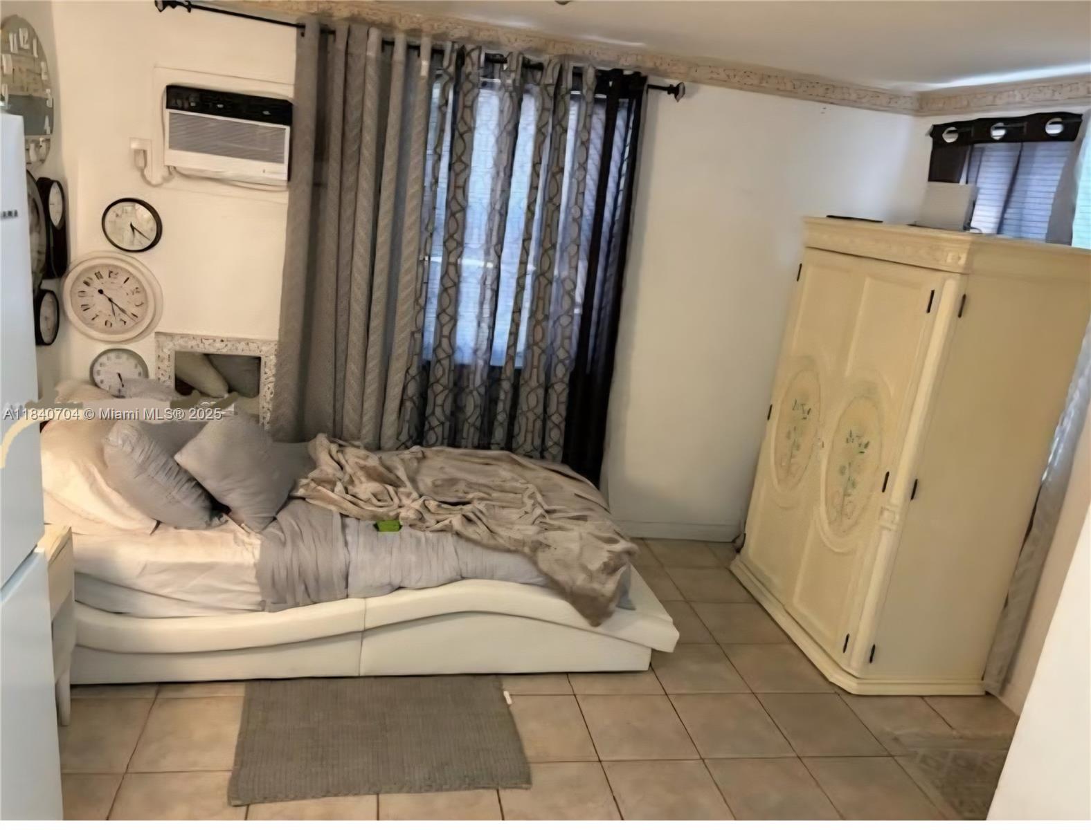 117 Curtiss Pkwy 3