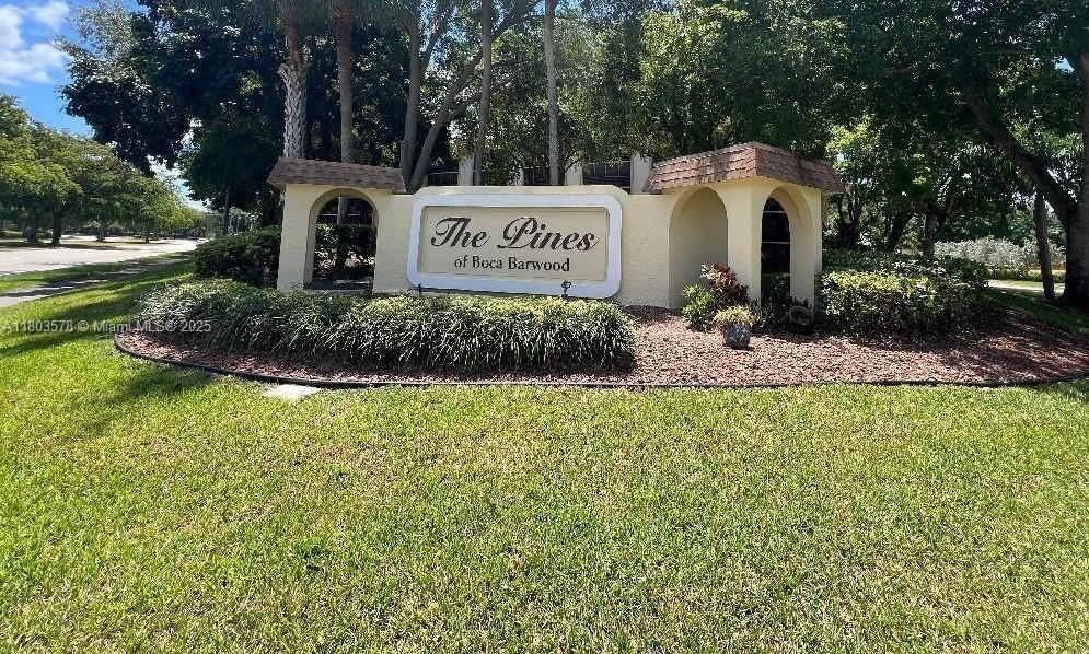 PINES OF BOCA BARWOOD COND - Residential
