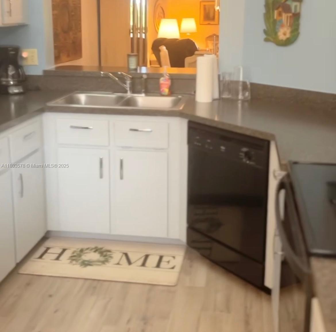 PINES OF BOCA BARWOOD COND - Residential