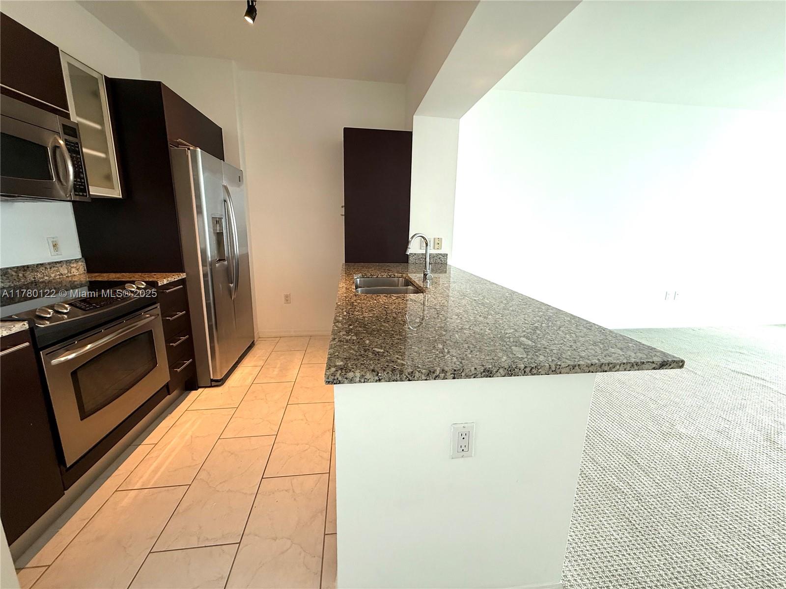 951 Brickell Ave 3703, Miami, Broward County, Florida - 1 Bedrooms  
1 Bathrooms - 