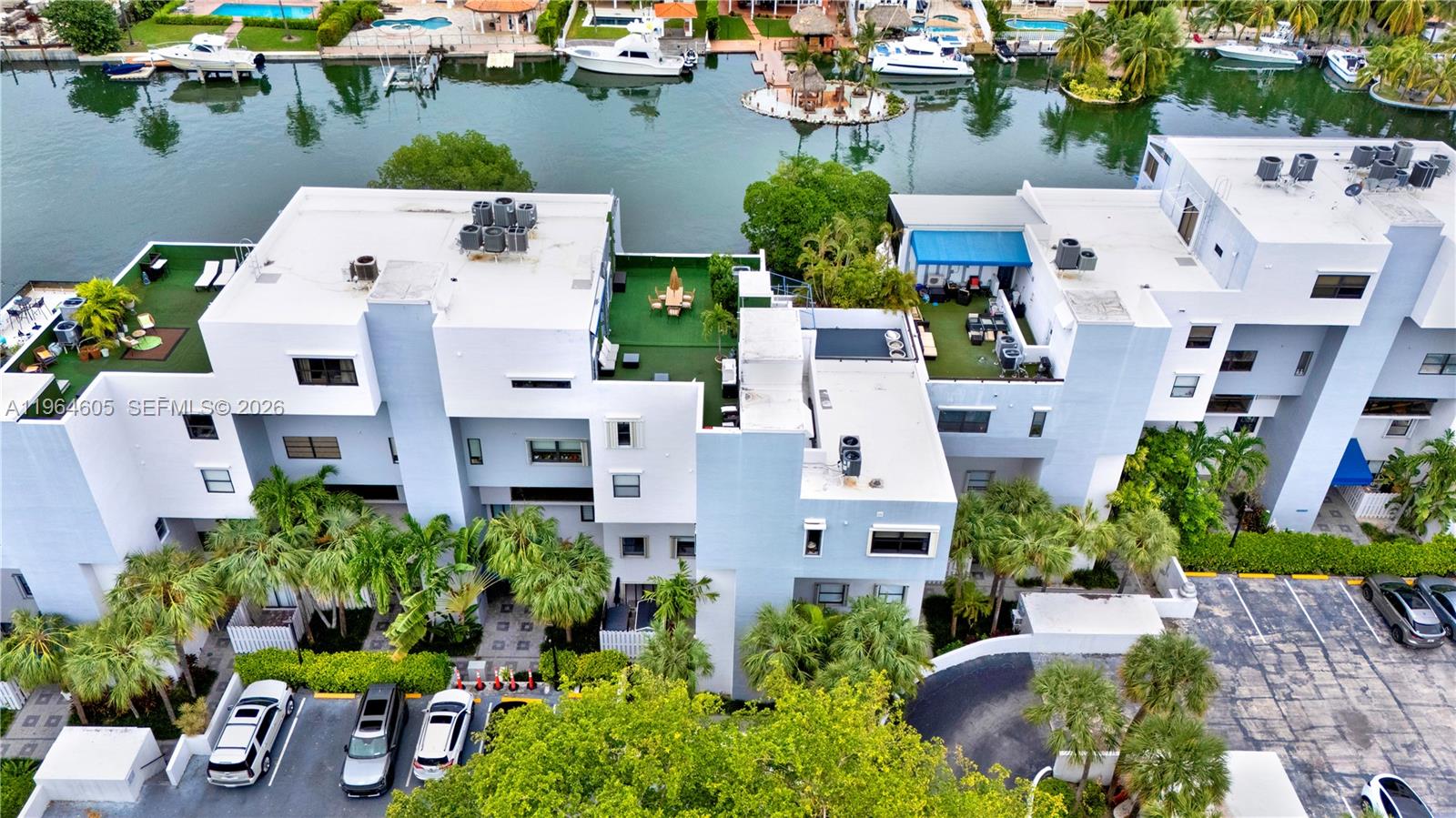 385 Poinciana Dr 1230