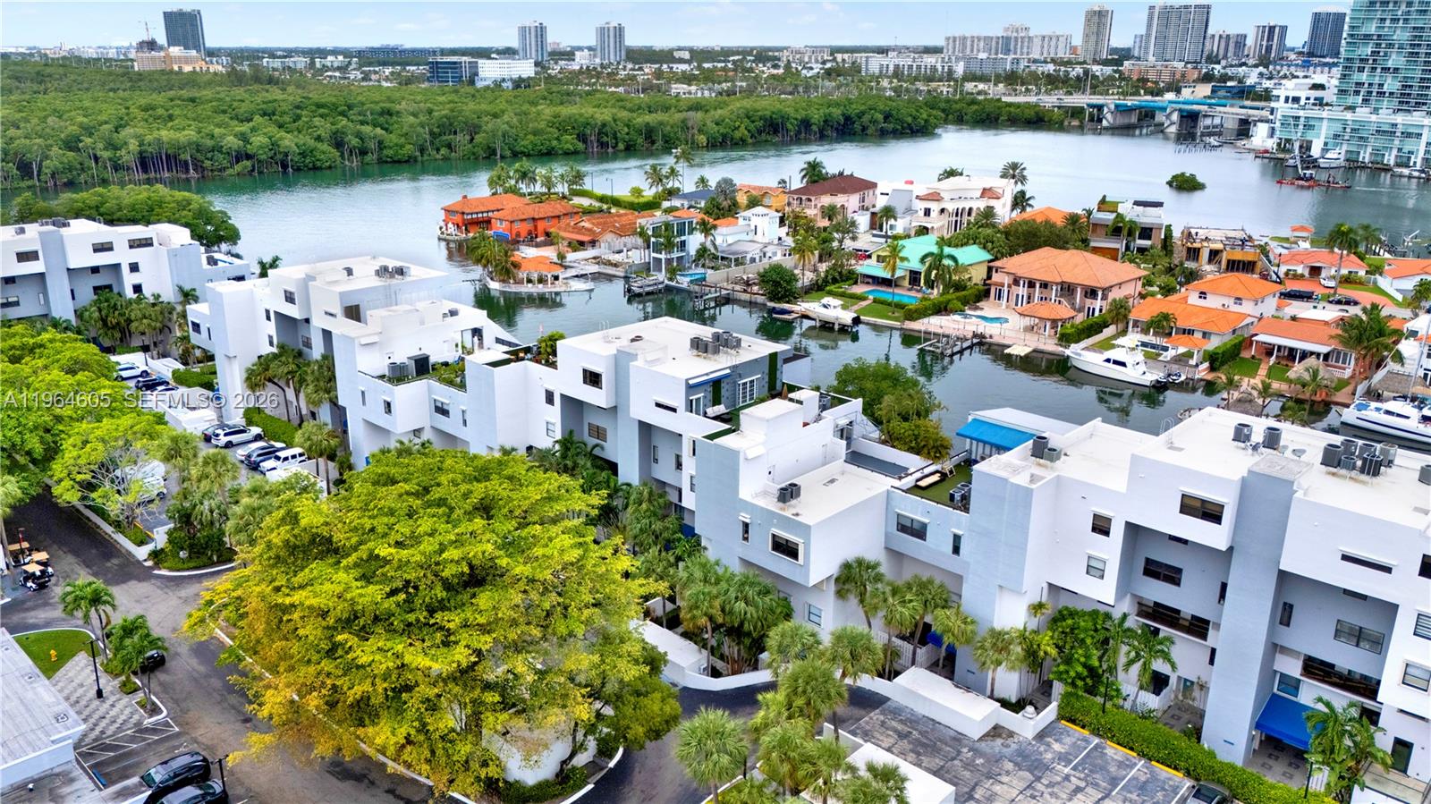 POINCIANA IS YT & RCQ CLU - Residential