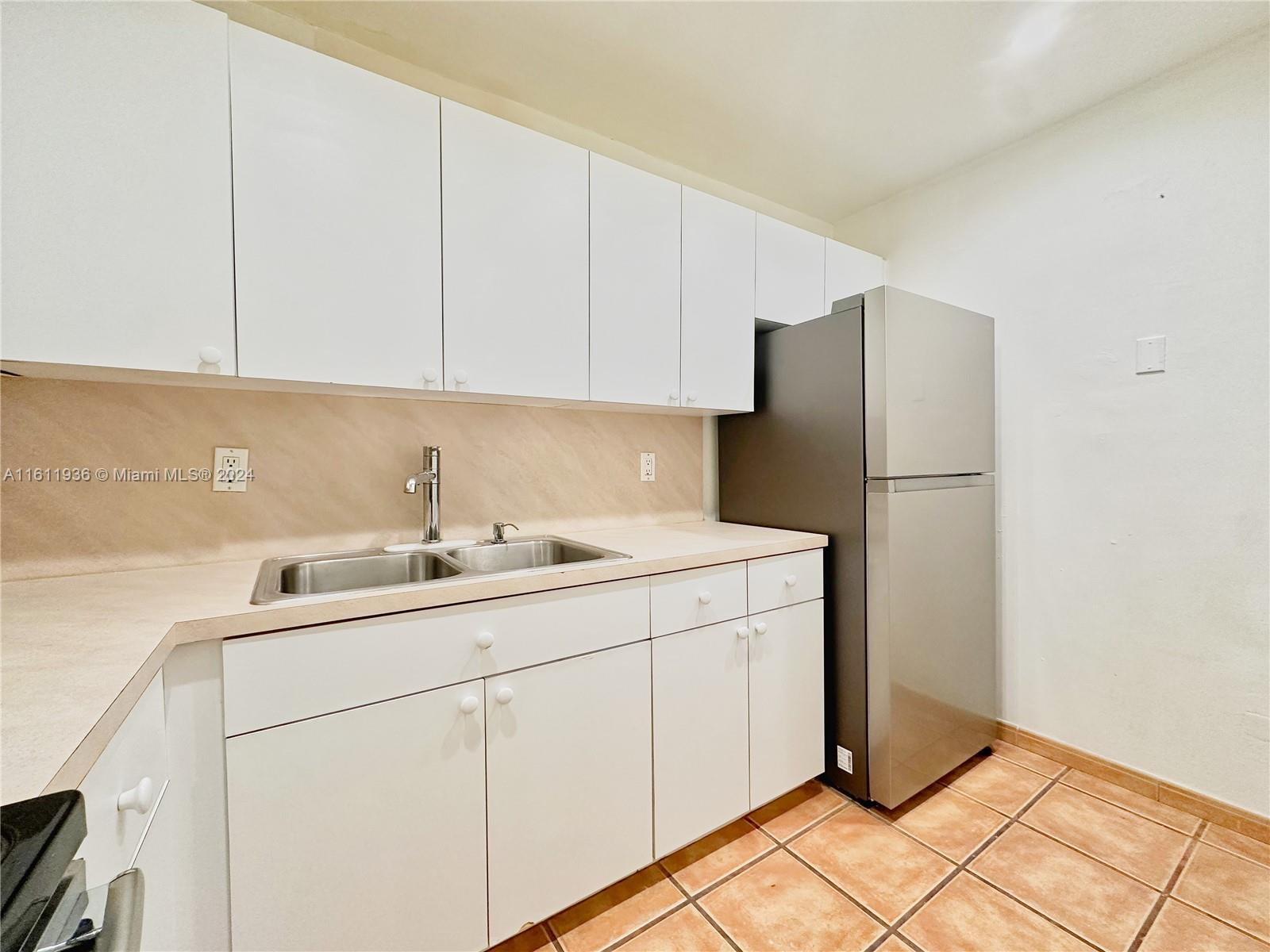 5050 CONDO - Residential