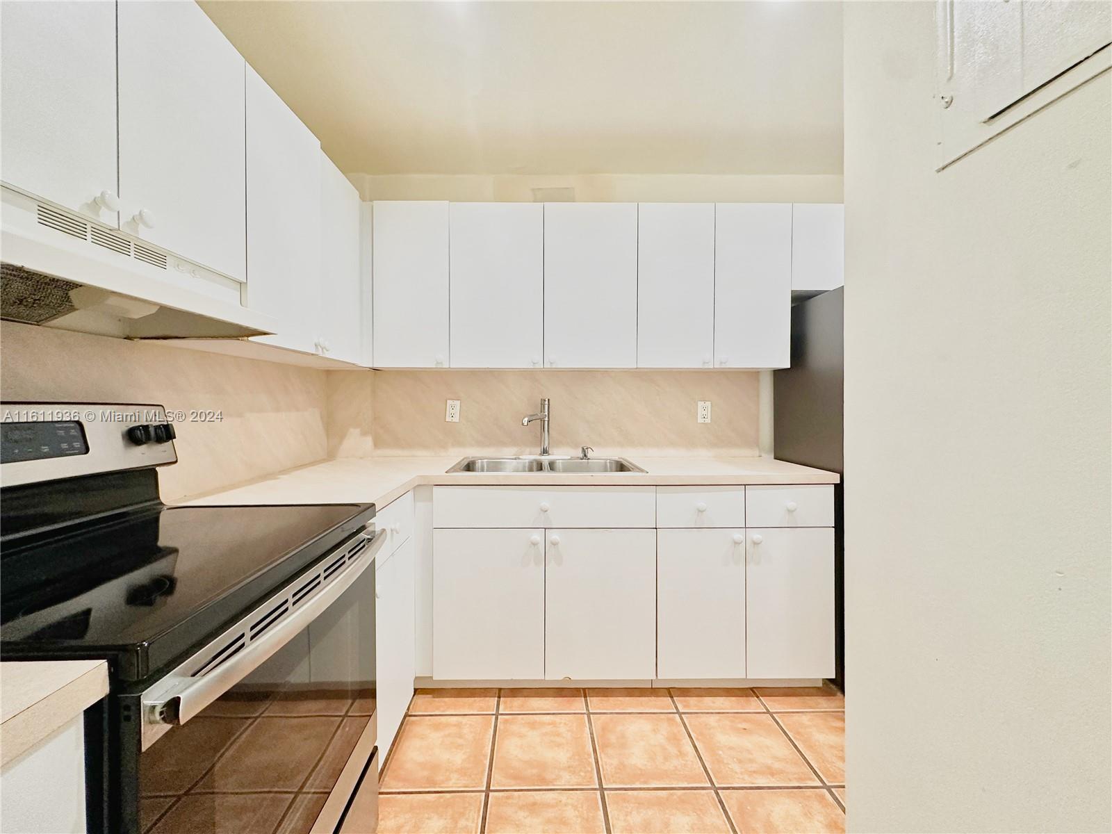 5050 CONDO - Residential
