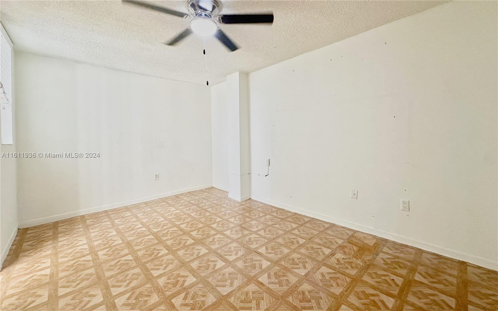 5050 CONDO - Residential