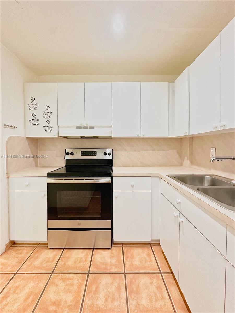 5050 CONDO - Residential