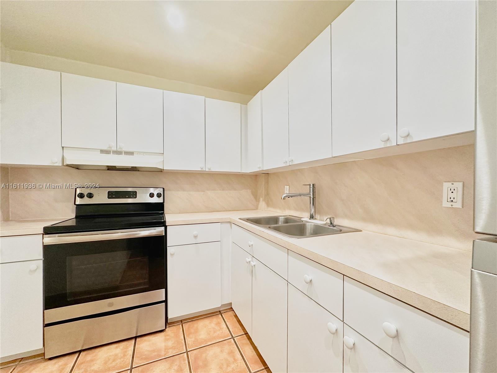 5050 CONDO - Residential