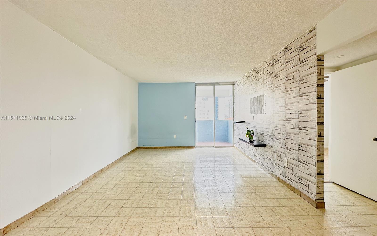 5050 CONDO - Residential