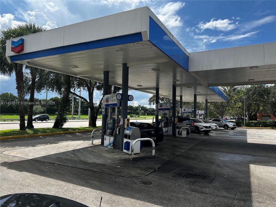 Gas station convenience store, cafeteria, car wash, ATM and lotto, beer & wine license, open 24 hour.