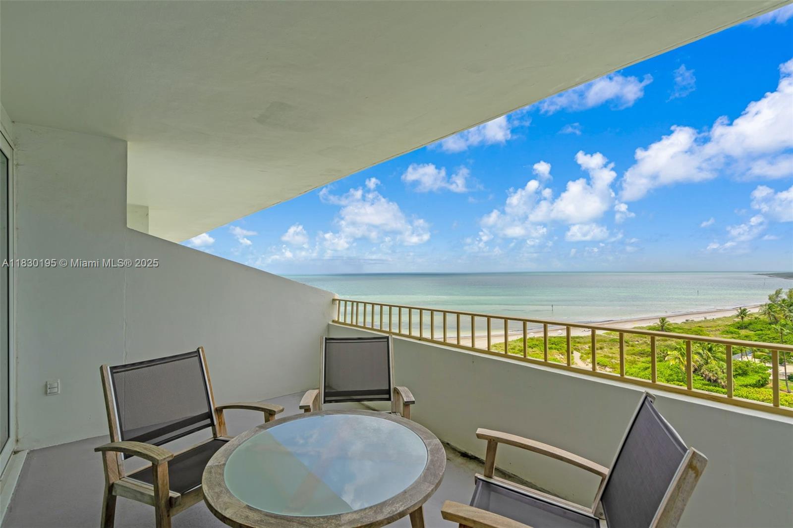 KEY BISCAYNE COMMODORE CL - Residential