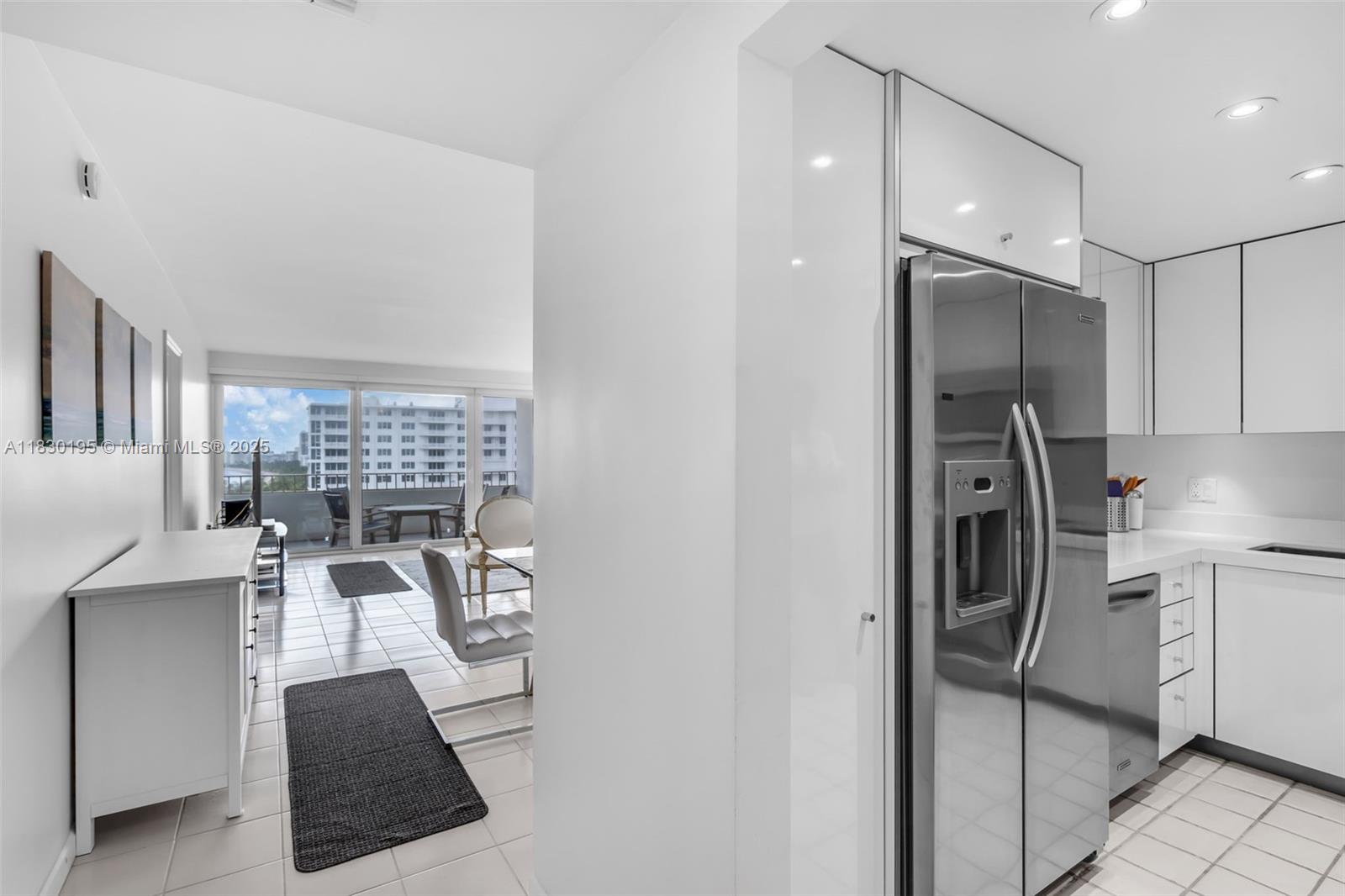 KEY BISCAYNE COMMODORE CL - Residential