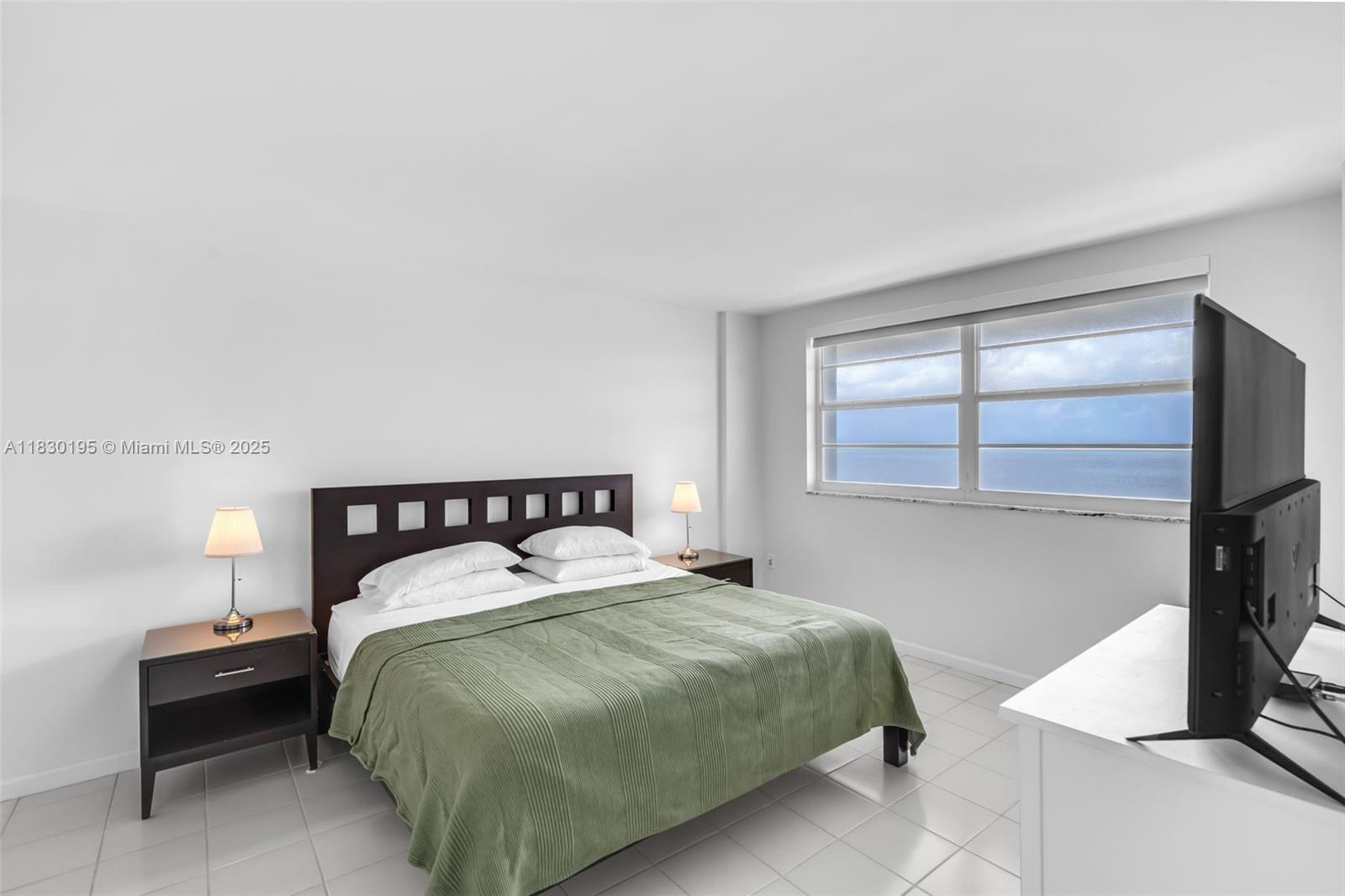 KEY BISCAYNE COMMODORE CL - Residential