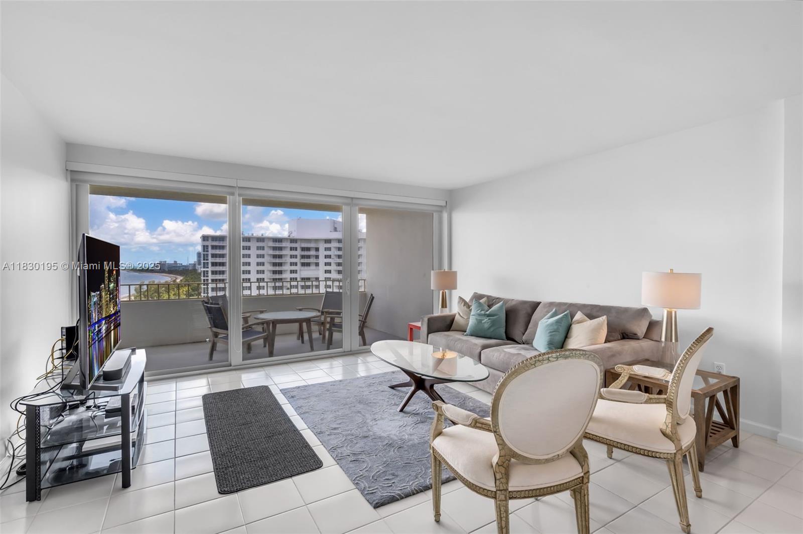 KEY BISCAYNE COMMODORE CL - Residential