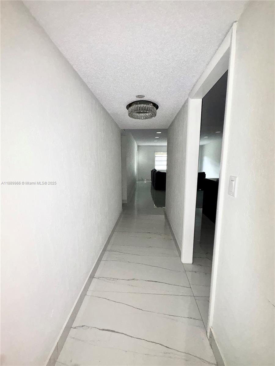 OAK HILLS CONDO NO V - Residential Lease