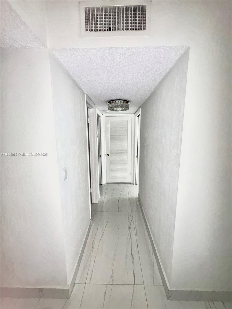 OAK HILLS CONDO NO V - Residential Lease