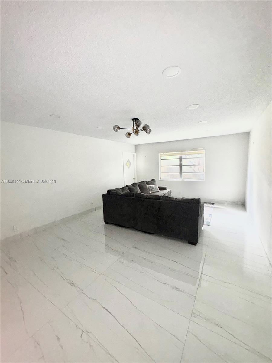 OAK HILLS CONDO NO V - Residential Lease