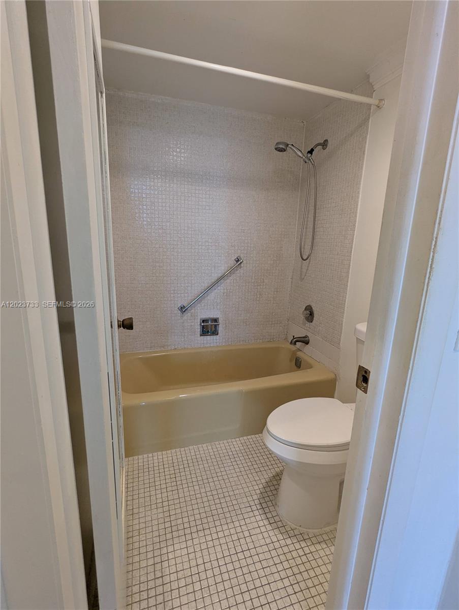 WINDWOOD CONDO - Residential Lease
