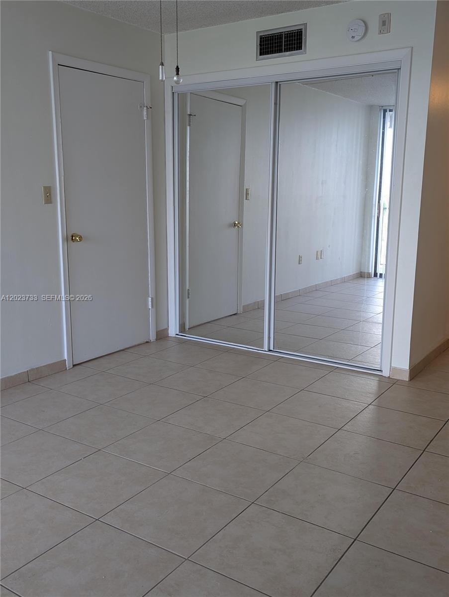 WINDWOOD CONDO - Residential Lease