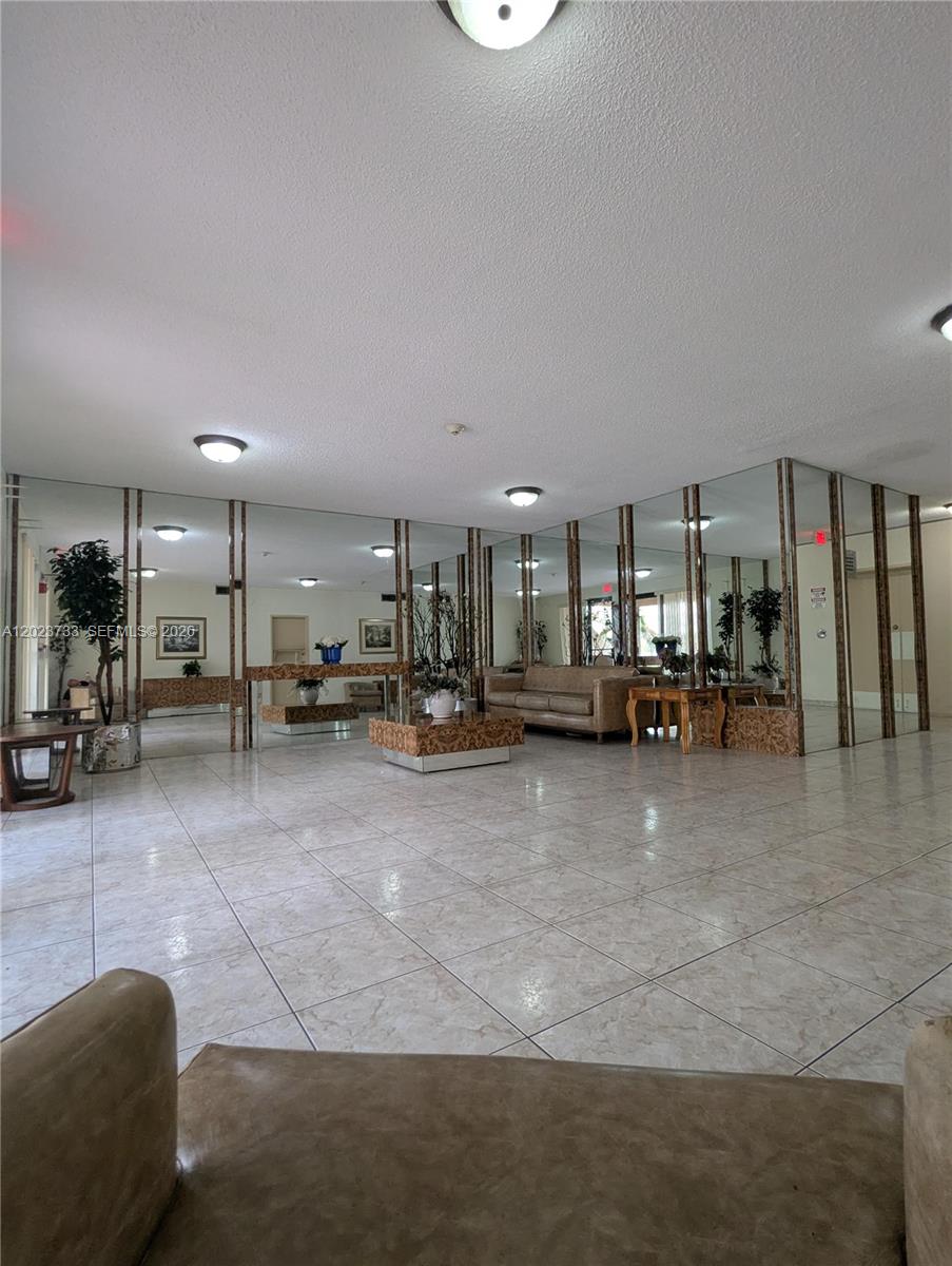 WINDWOOD CONDO - Residential Lease