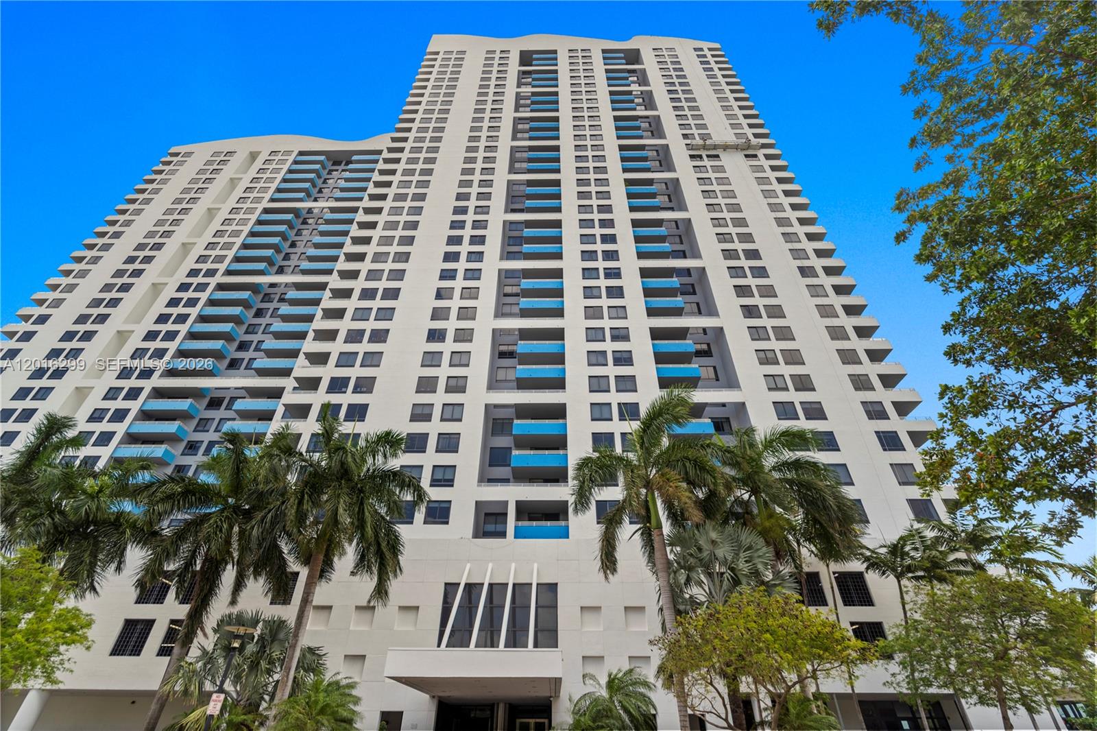THE WAVERLY AT SOUTH BEAC - Residential