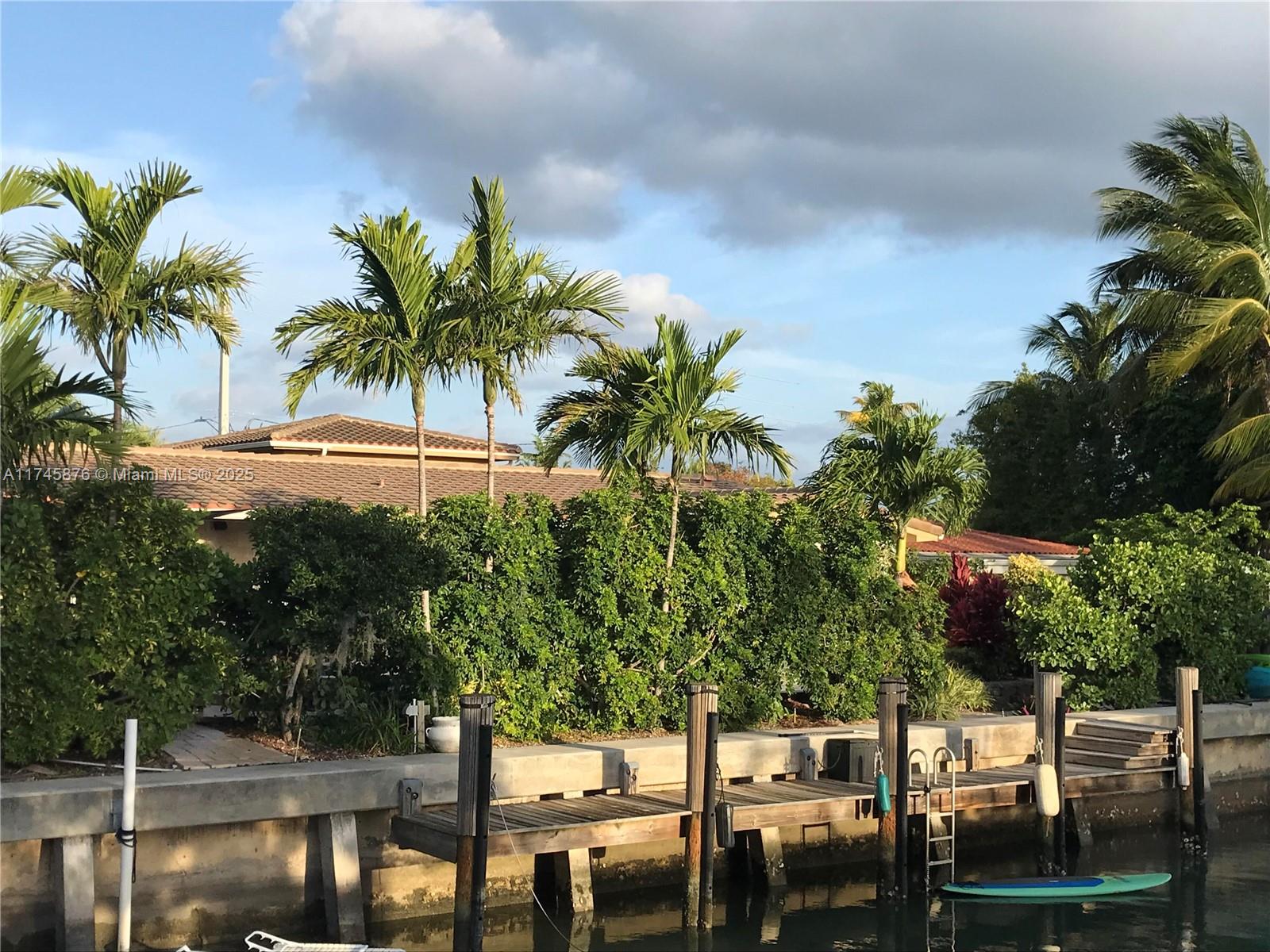 BISCAYNE POINT - Residential