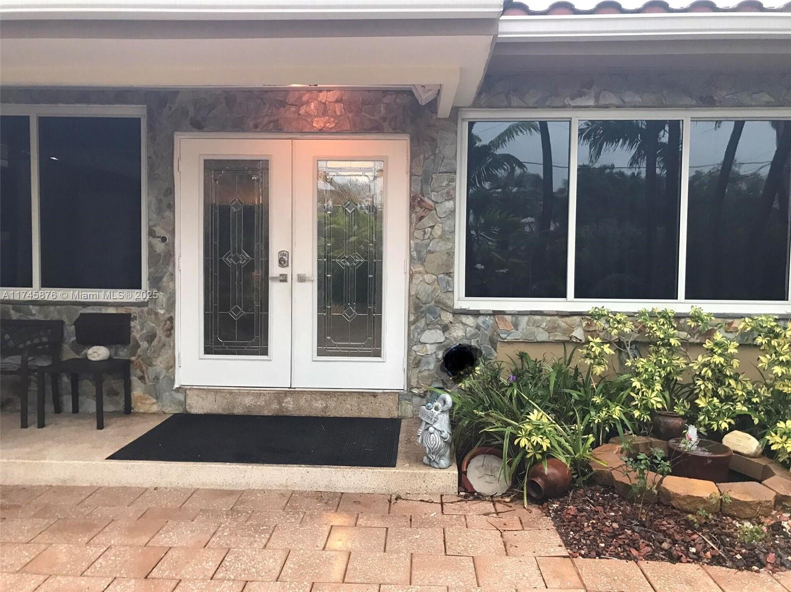 BISCAYNE POINT - Residential