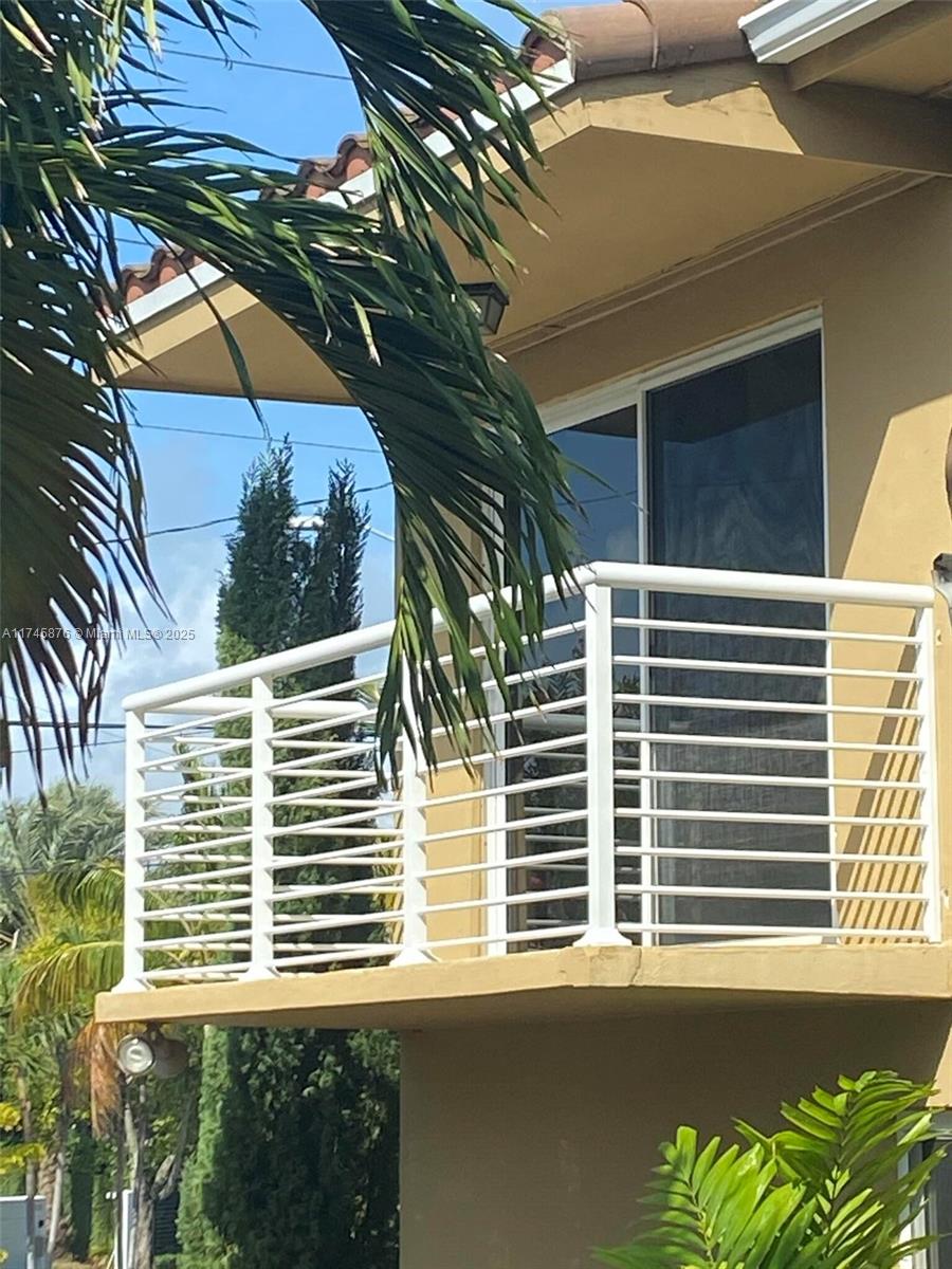 BISCAYNE POINT - Residential