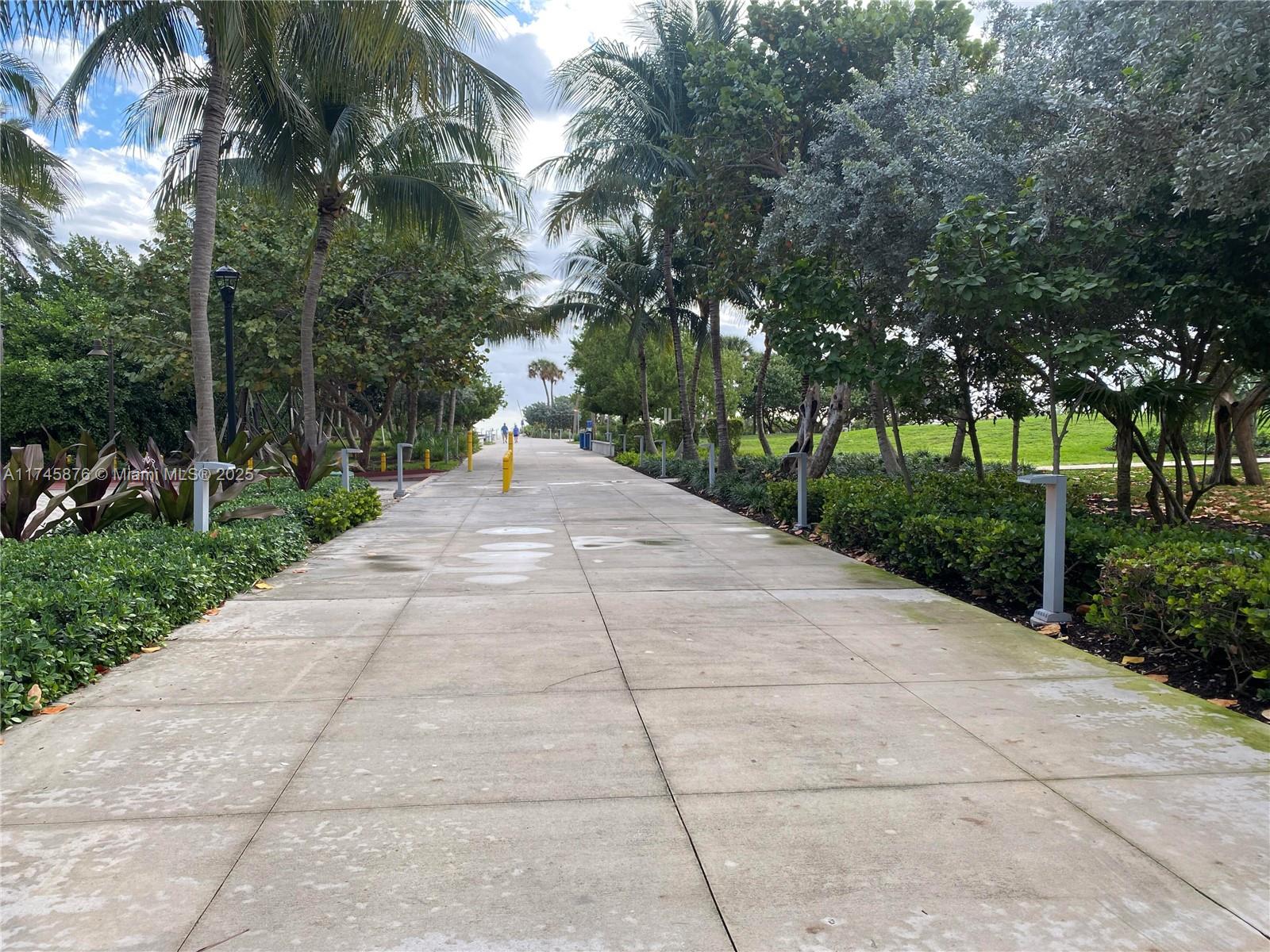 BISCAYNE POINT - Residential