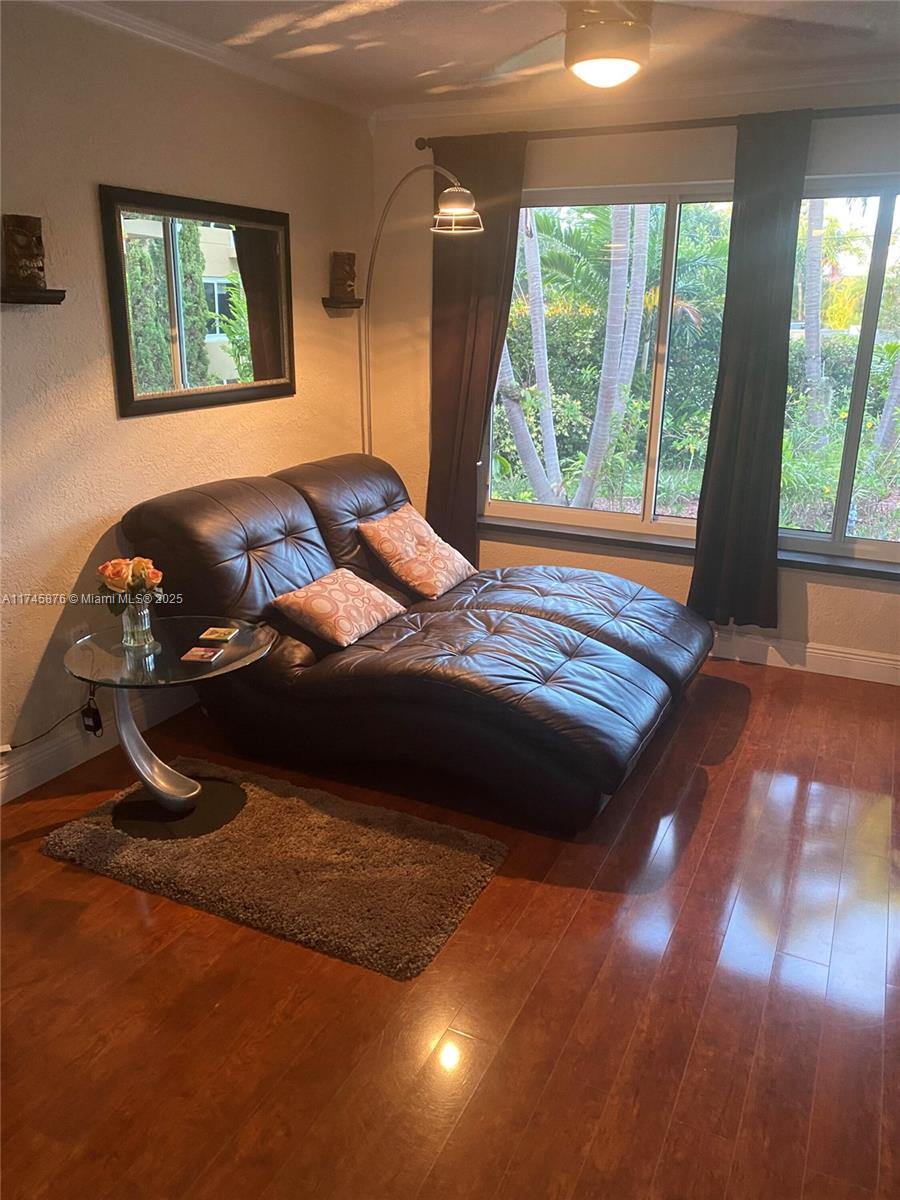 BISCAYNE POINT - Residential