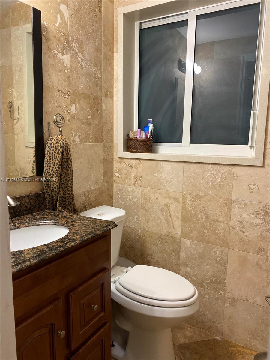 BISCAYNE POINT - Residential