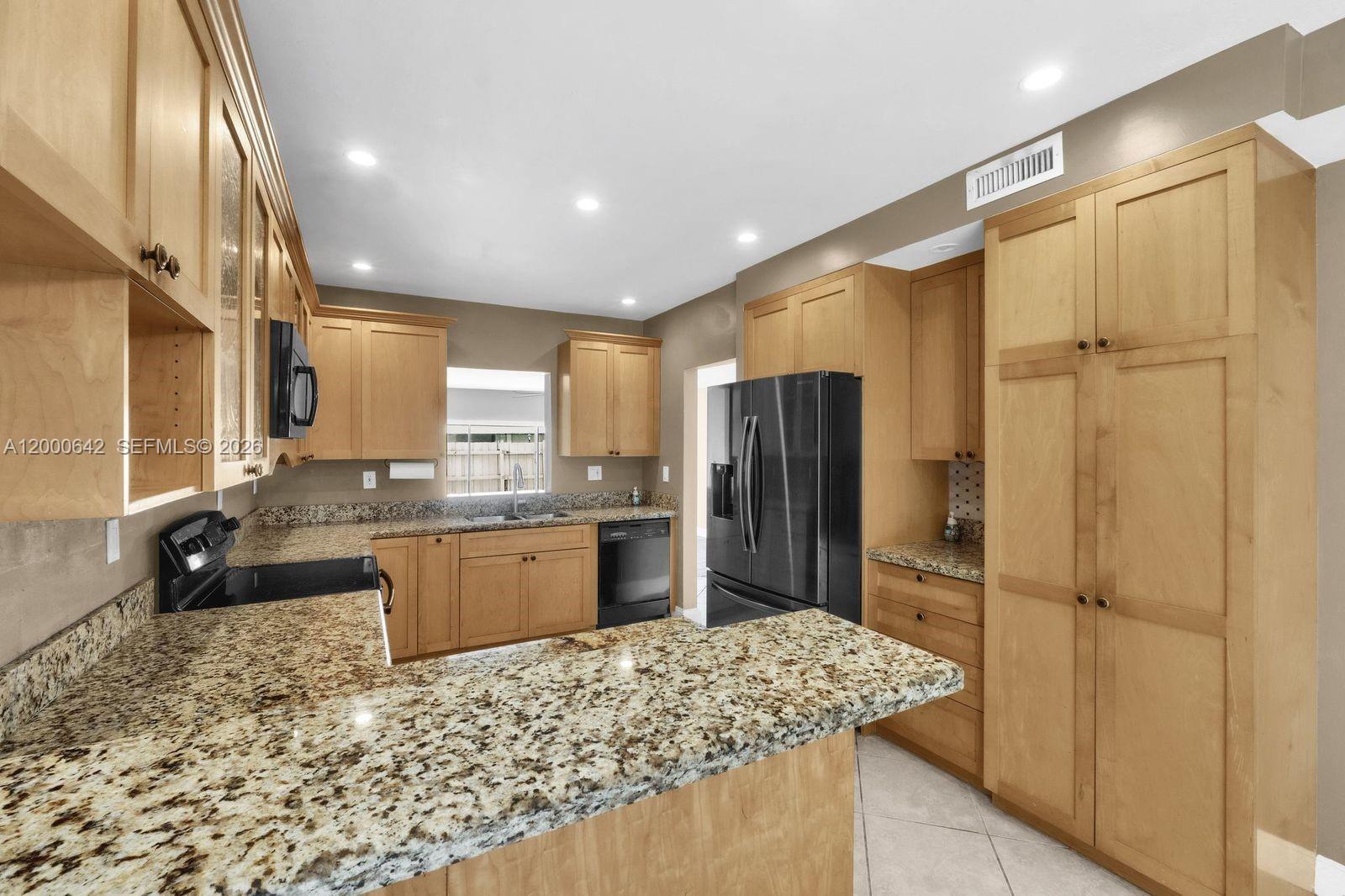 POLYNESIAN VILLAS CONDOMI - Residential