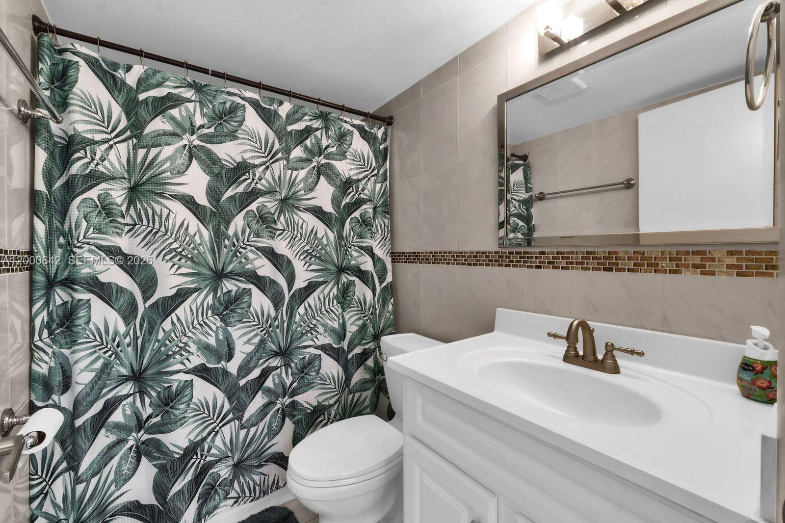 POLYNESIAN VILLAS CONDOMI - Residential