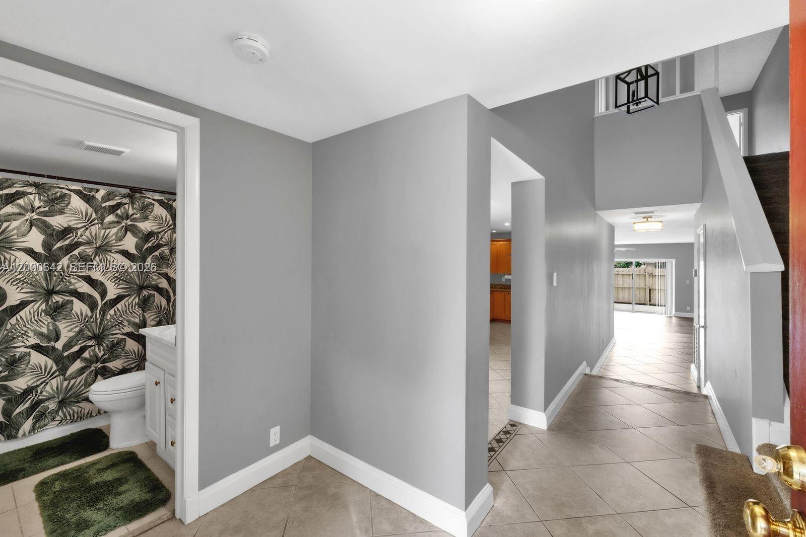 POLYNESIAN VILLAS CONDOMI - Residential