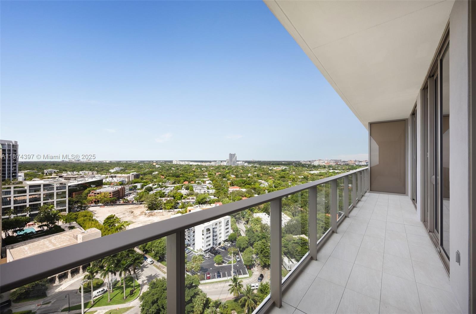 2678 Tigertail Ave 1805