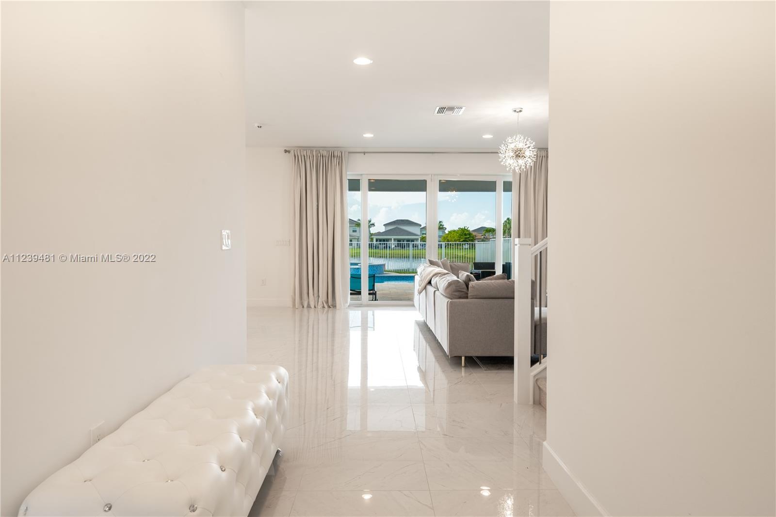 POLO TRACE 2 PUD PLAT NO - Residential Lease