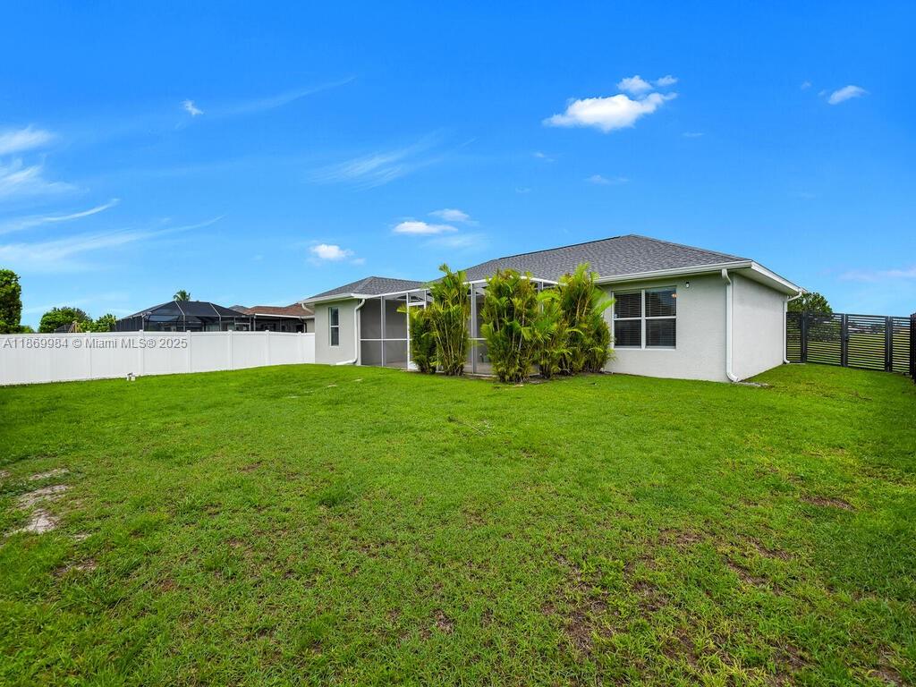CAPE CORAL - Residential
