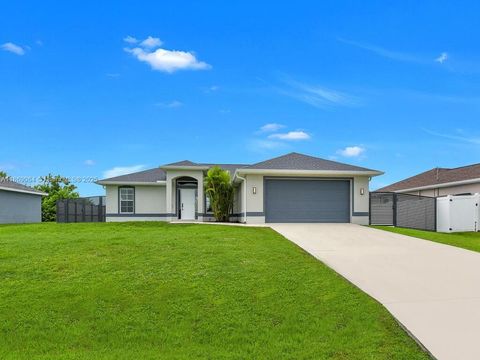 518 NW 11TH TER Cape Coral FL 33993