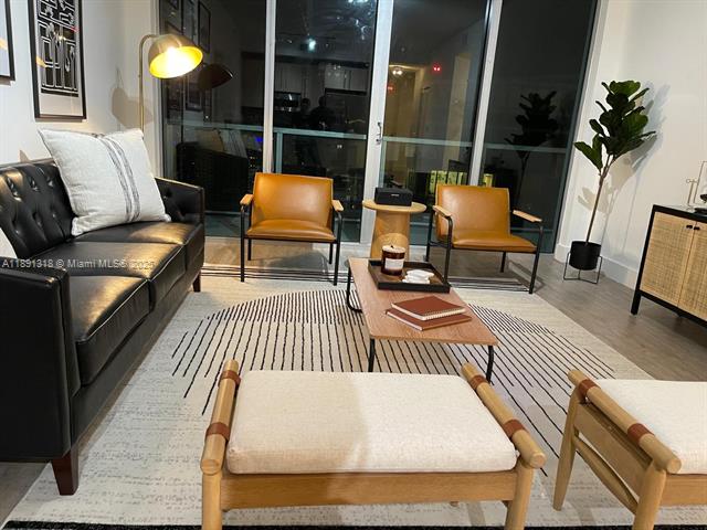 THE AXIS ON BRICKELL II C - Residential Lease