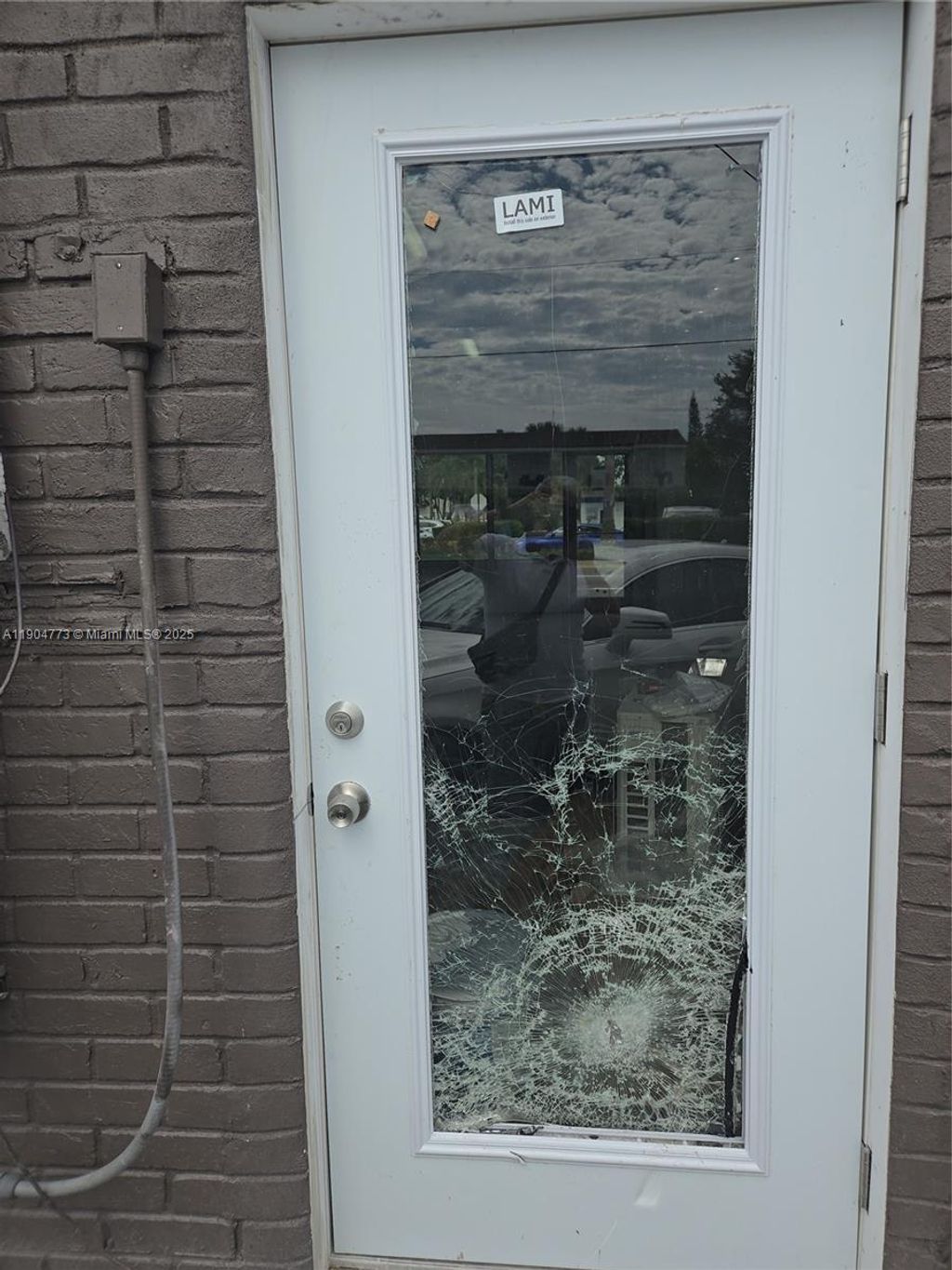 Photo of 5712 Hollywood Blvd #1, Hollywood, FL 33021 (MLS # A11904773)