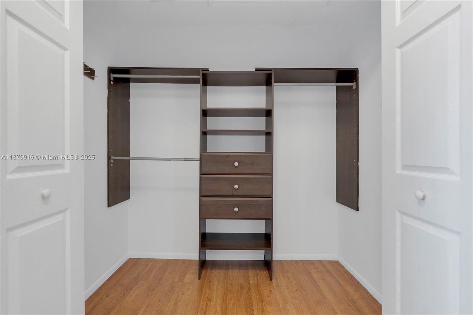 SILVER LAKES PHASE III - Residential