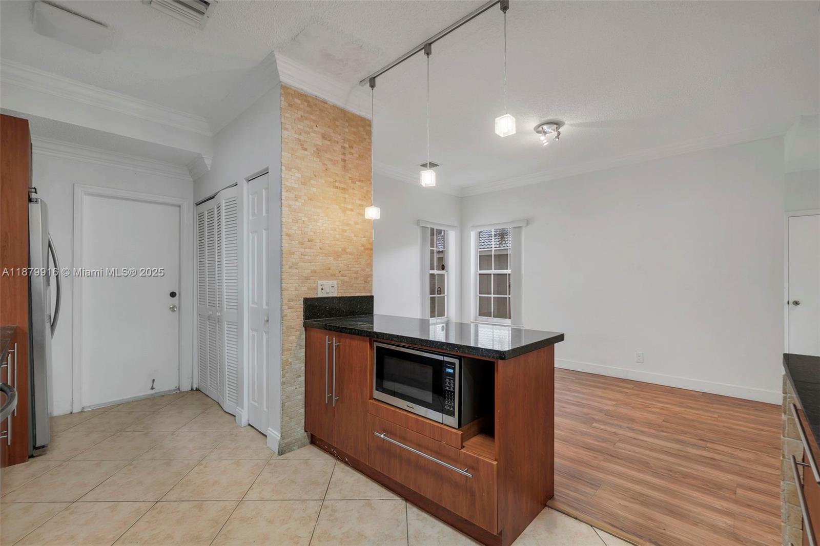 SILVER LAKES PHASE III - Residential