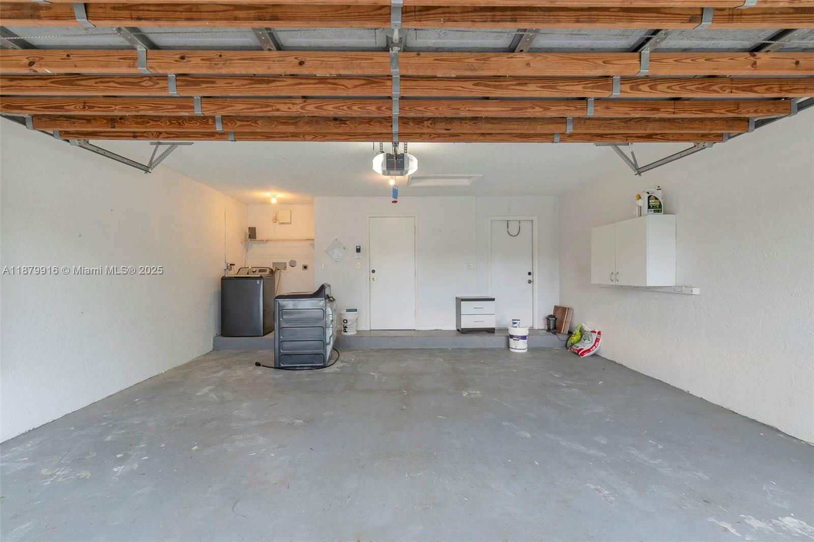 SILVER LAKES PHASE III - Residential